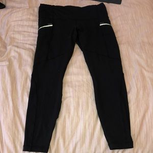 black lululemon leggings